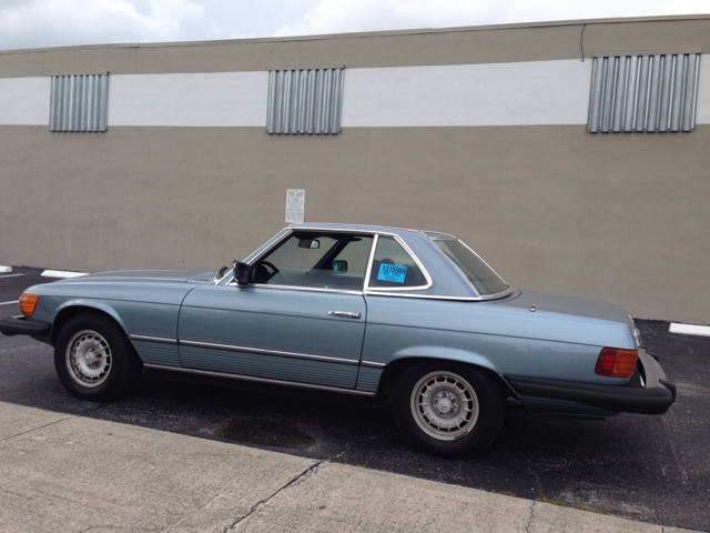 Mercedes-Benz SL-Class 1979 photo 3