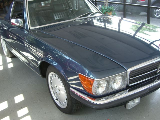 Mercedes-Benz SL-Class 1983 photo 5
