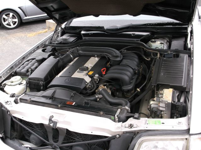 Mercedes-Benz SL-Class 1997 photo 6