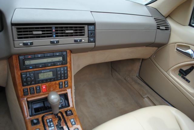Mercedes-Benz SL-Class 1999 photo 28