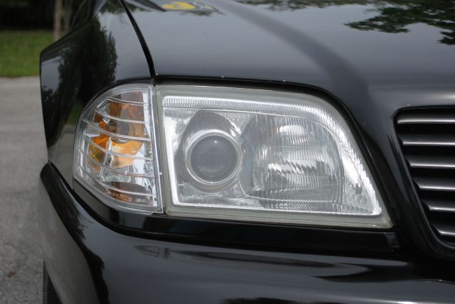 Mercedes-Benz SL-Class 1999 photo 50