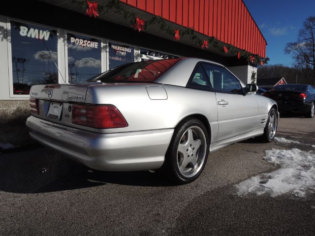 Mercedes-Benz SL-Class 2000 photo 2