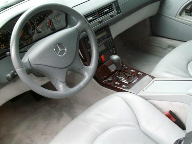 Mercedes-Benz SL-Class 2000 photo 1