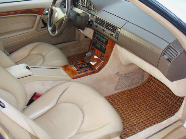 Mercedes-Benz SL-Class 2001 photo 4