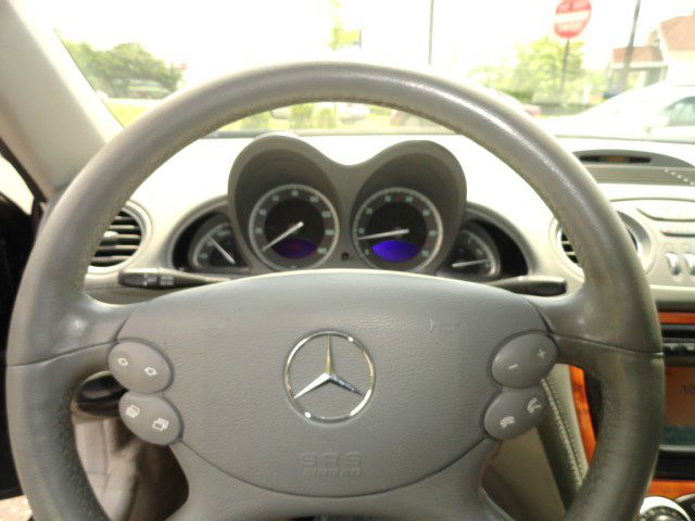 Mercedes-Benz SL-Class 2003 photo 8