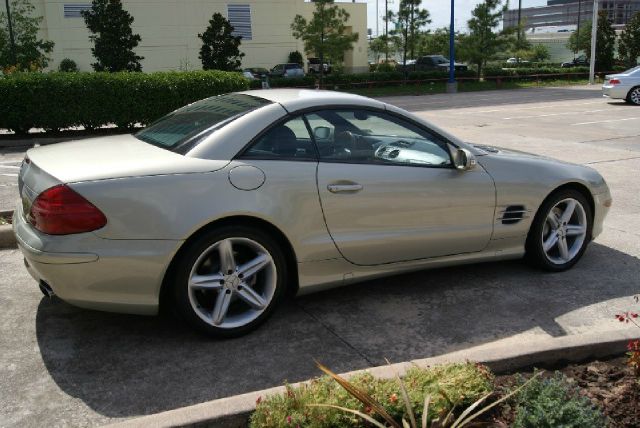 Mercedes-Benz SL-Class 2003 photo 2