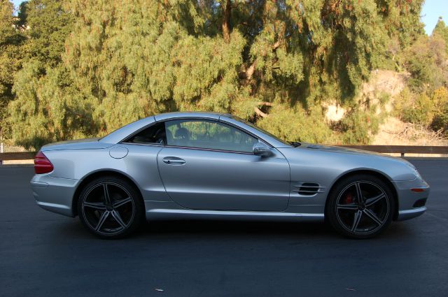Mercedes-Benz SL-Class 2003 photo 2