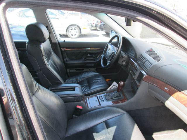 Mercedes-Benz SL-Class 2004 photo 2