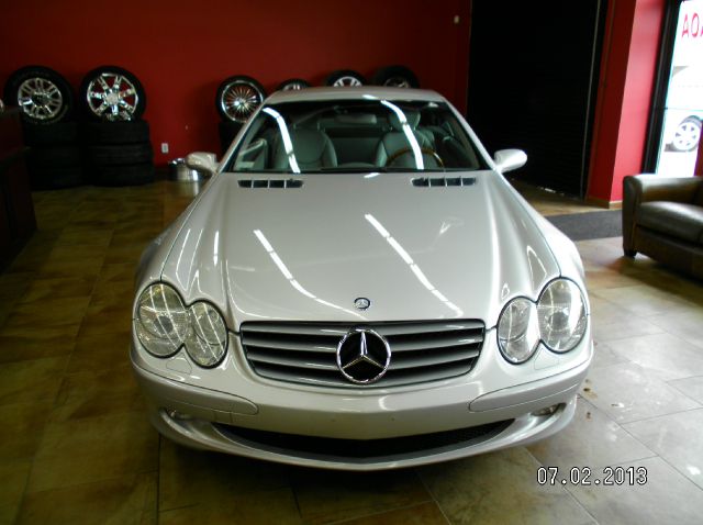 Mercedes-Benz SL-Class 2004 photo 2