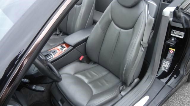 Mercedes-Benz SL-Class 4dr 2.5L Turbo W/sunroof/3rd Row AWD SUV Convertible