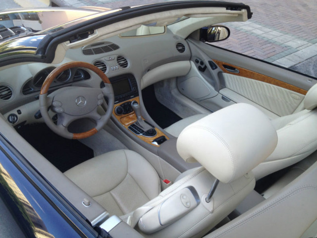 Mercedes-Benz SL-Class XLS Sport Utility Pickup 4D Convertible