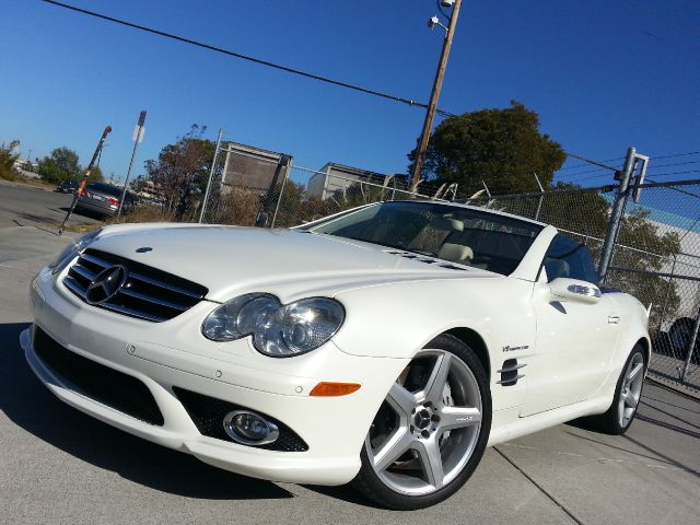 Mercedes-Benz SL-Class 2WD XLT Styleside Convertible