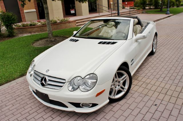 Mercedes-Benz SL-Class 2008 photo 2