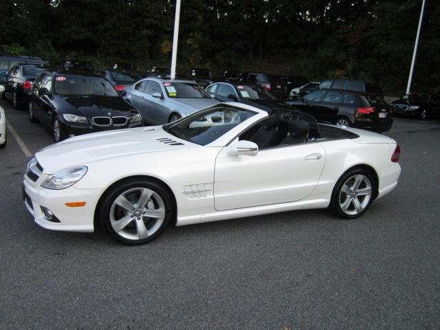 Mercedes-Benz SL-Class 2009 photo 1