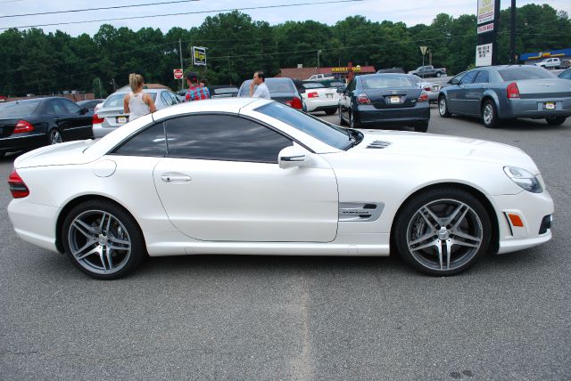 Mercedes-Benz SL-Class 2009 photo 2