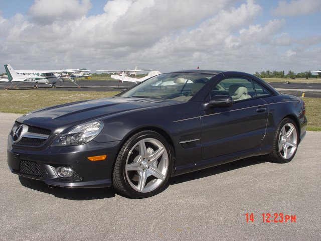 Mercedes-Benz SL-Class 2011 photo 2