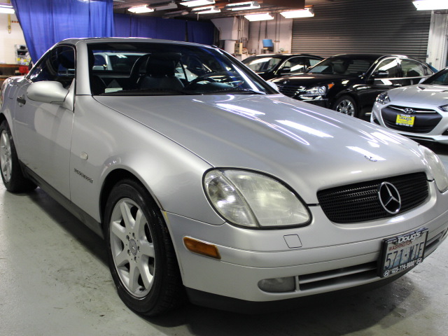Mercedes-Benz SLK-Class Limited 7-passenger Unspecified