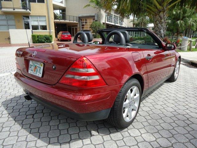 Mercedes-Benz SLK-Class 2000 photo 3