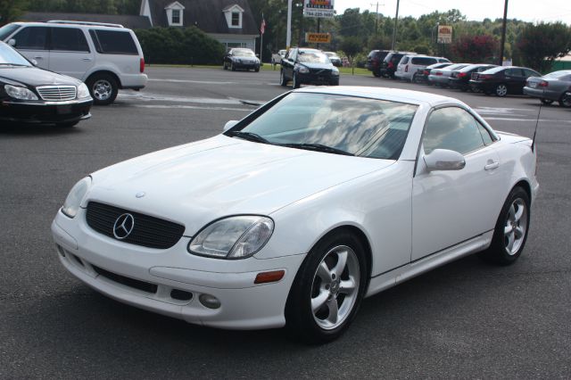 Mercedes-Benz SLK-Class 2001 photo 2