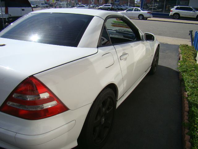 Mercedes-Benz SLK-Class 2001 photo 2