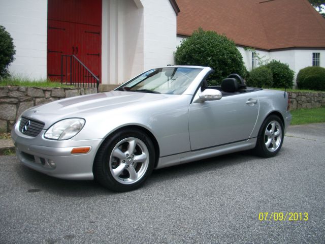 Mercedes-Benz SLK-Class 2002 photo 2