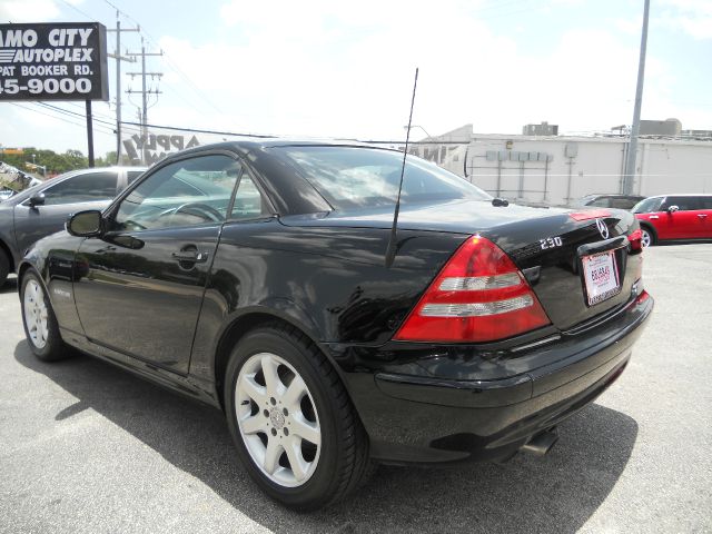 Mercedes-Benz SLK-Class 2dr HB DSG Hatchback Convertible