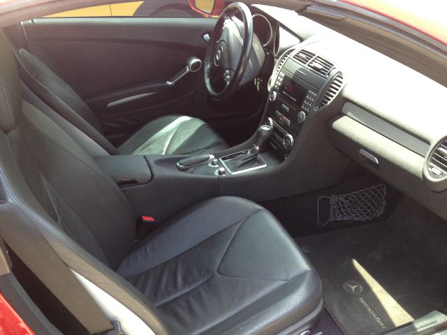 Mercedes-Benz SLK-Class 2005 photo 2