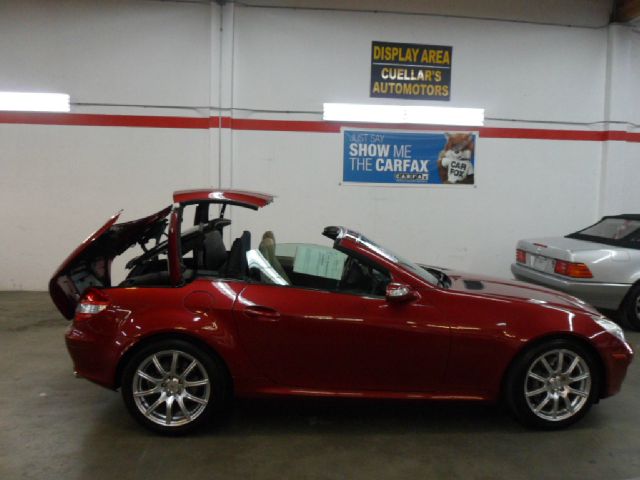 Mercedes-Benz SLK-Class Exl-res Convertible