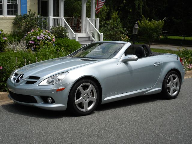 Mercedes-Benz SLK-Class Exl-res Convertible