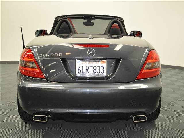Mercedes-Benz SLK-Class 2010 photo 3