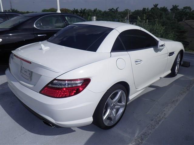Mercedes-Benz SLK-Class 2012 photo 3