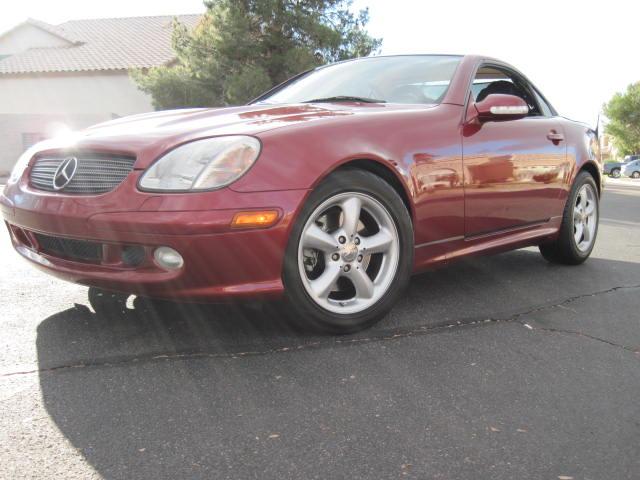 Mercedes-Benz SLK Class Navigation Package Sedan Convertible