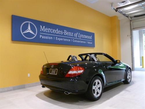 Mercedes-Benz SLK Class 2008 photo 3