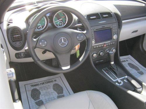 Mercedes-Benz SLK Class 2011 photo 0