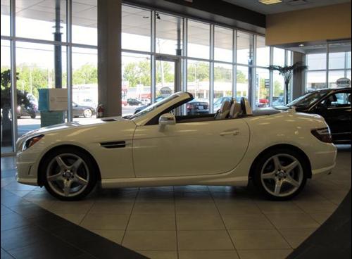 Mercedes-Benz SLK Class 2012 photo 3