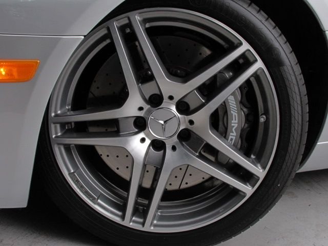 Mercedes-Benz SLS-Class 2011 photo 2