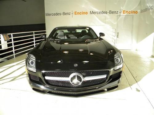 Mercedes-Benz SLS Class 2011 photo 1
