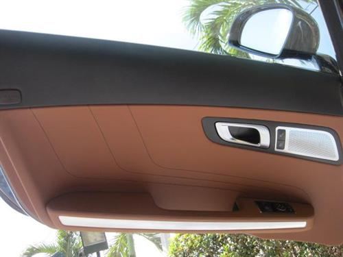 Mercedes-Benz SLS Class 2011 photo 4