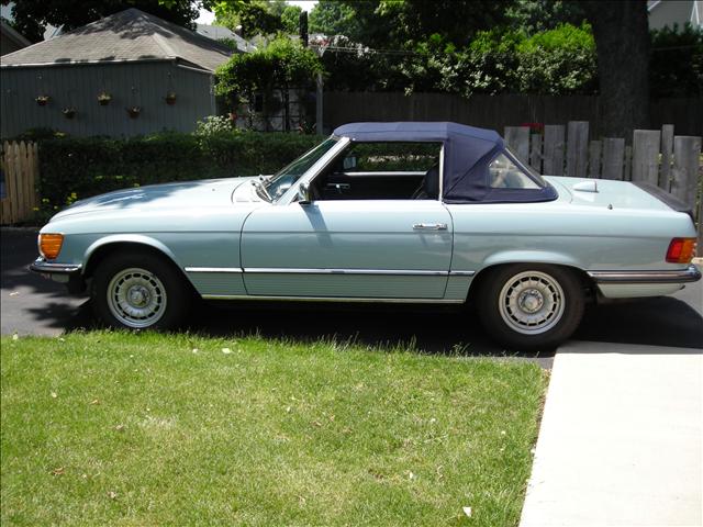 Mercedes-Benz SL Class 1972 photo 3