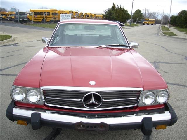 Mercedes-Benz SL Class 1974 photo 4