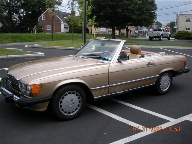 Mercedes-Benz SL Class 1988 photo 1