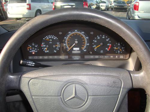 Mercedes-Benz SL Class 1995 photo 3