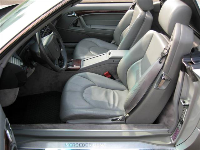 Mercedes-Benz SL Class 1996 photo 1
