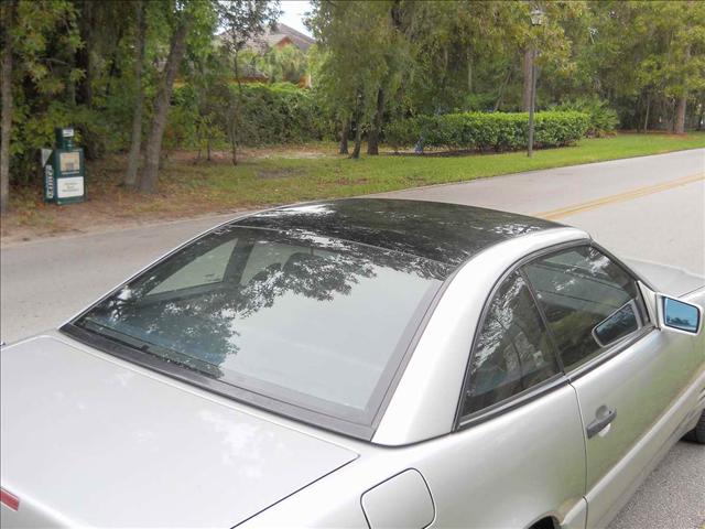 Mercedes-Benz SL Class 1997 photo 1