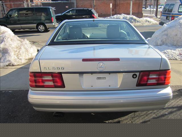 Mercedes-Benz SL Class 1999 photo 2