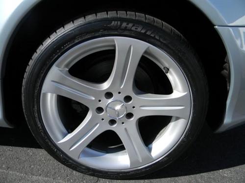 Mercedes-Benz SL Class 2003 photo 2