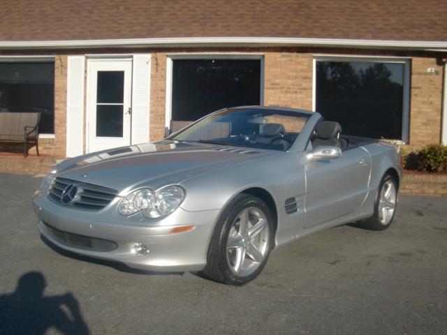Mercedes-Benz SL Class 2004 photo 1