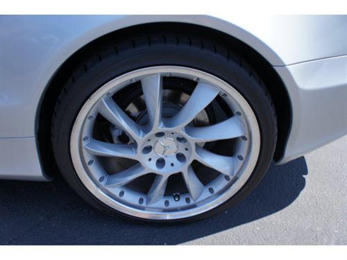 Mercedes-Benz SL Class 2004 photo 2