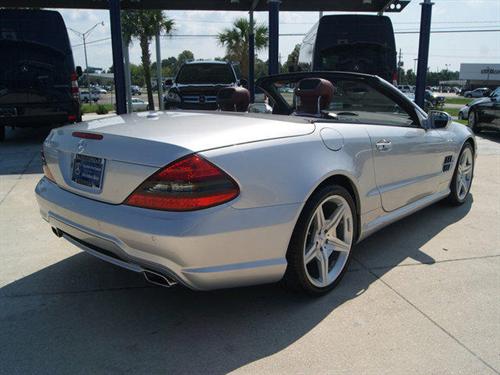 Mercedes-Benz SL Class 2009 photo 2