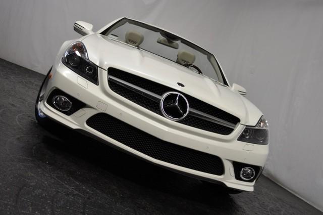 Mercedes-Benz SL Class 2009 photo 1